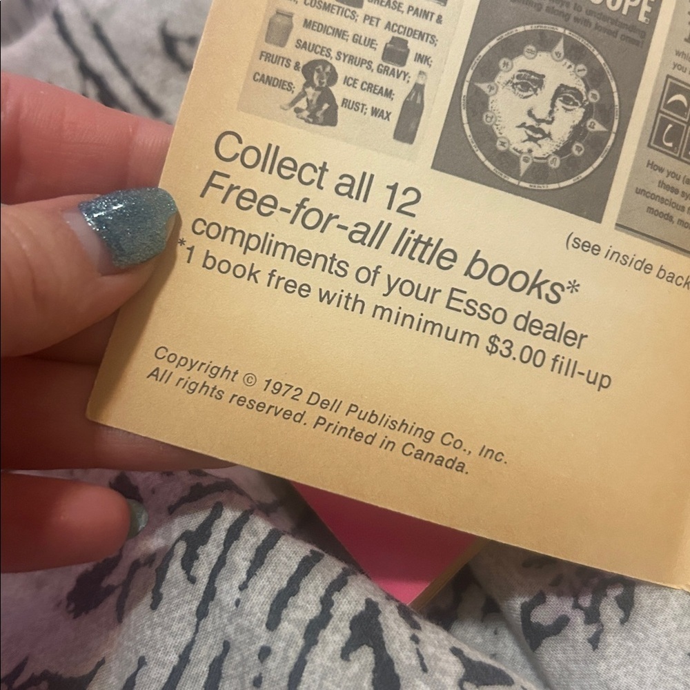 70’s Vintage Esso Astrology and Witchcraft mini Book Set - Picture 4 of 8